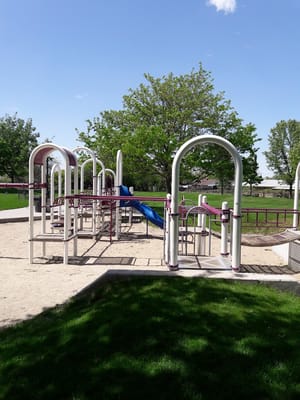 Peachwood Park photo 3