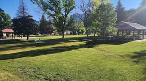 Riverside Park photo 2