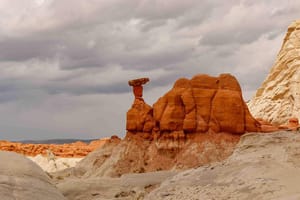 Toadstool Hoodoos photo 3