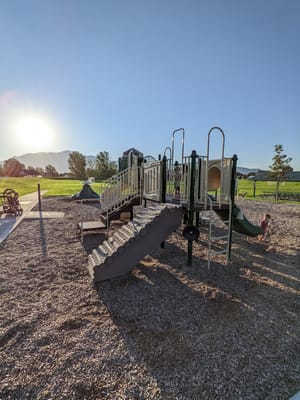 West Field Downs Park photo 3